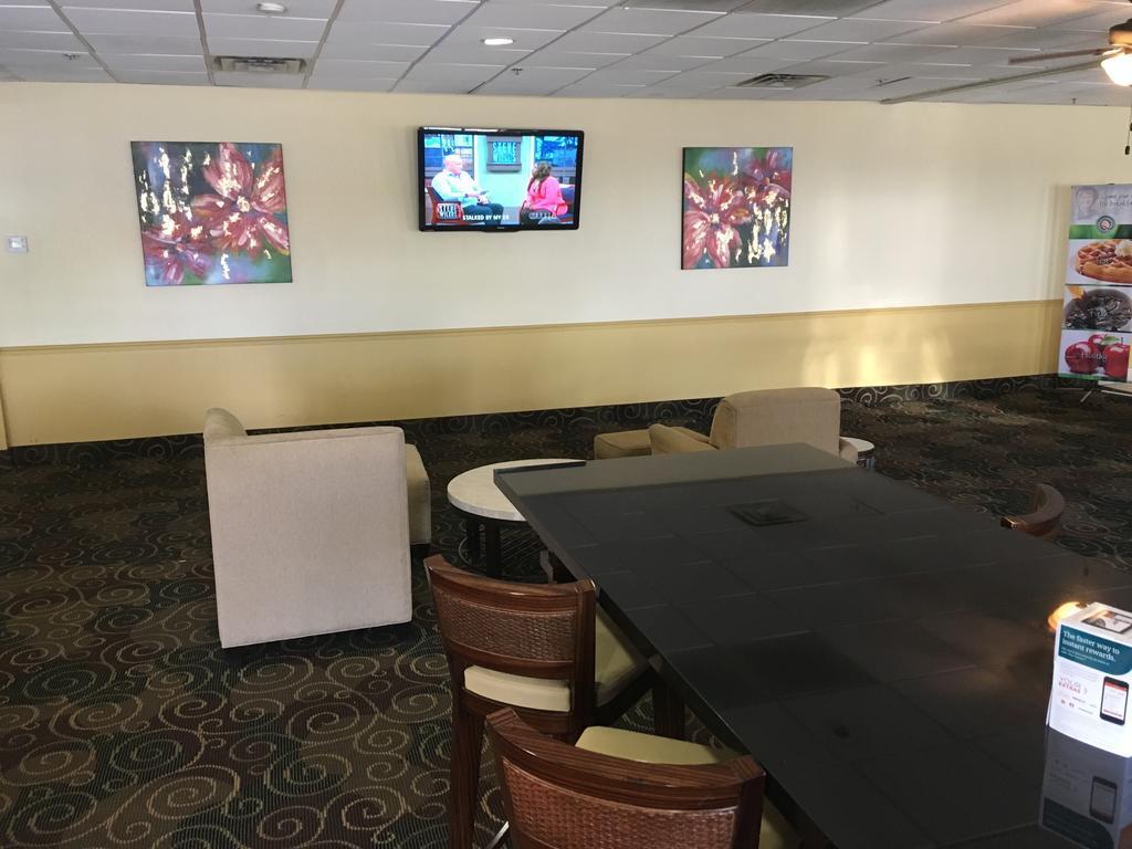 Quality Inn & Suites Winter Park Village Area Orlando Extérieur photo