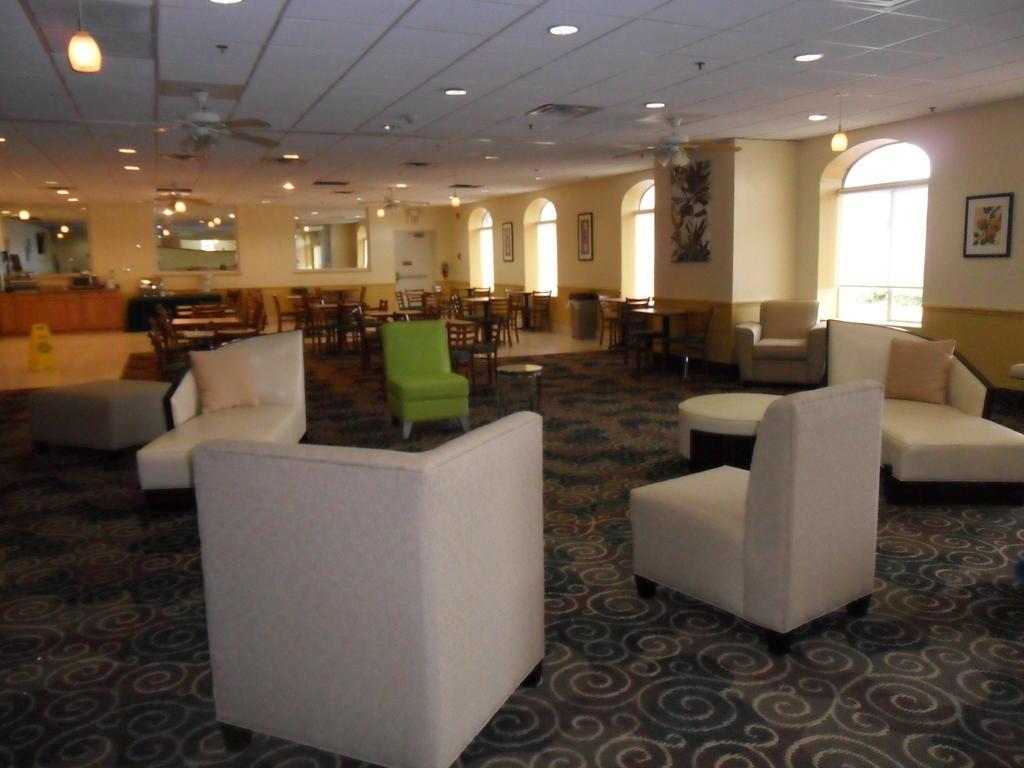 Quality Inn & Suites Winter Park Village Area Orlando Extérieur photo