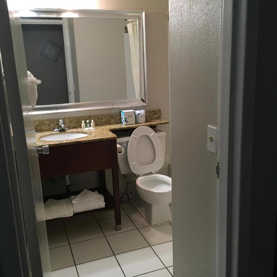 Quality Inn & Suites Winter Park Village Area Orlando Extérieur photo
