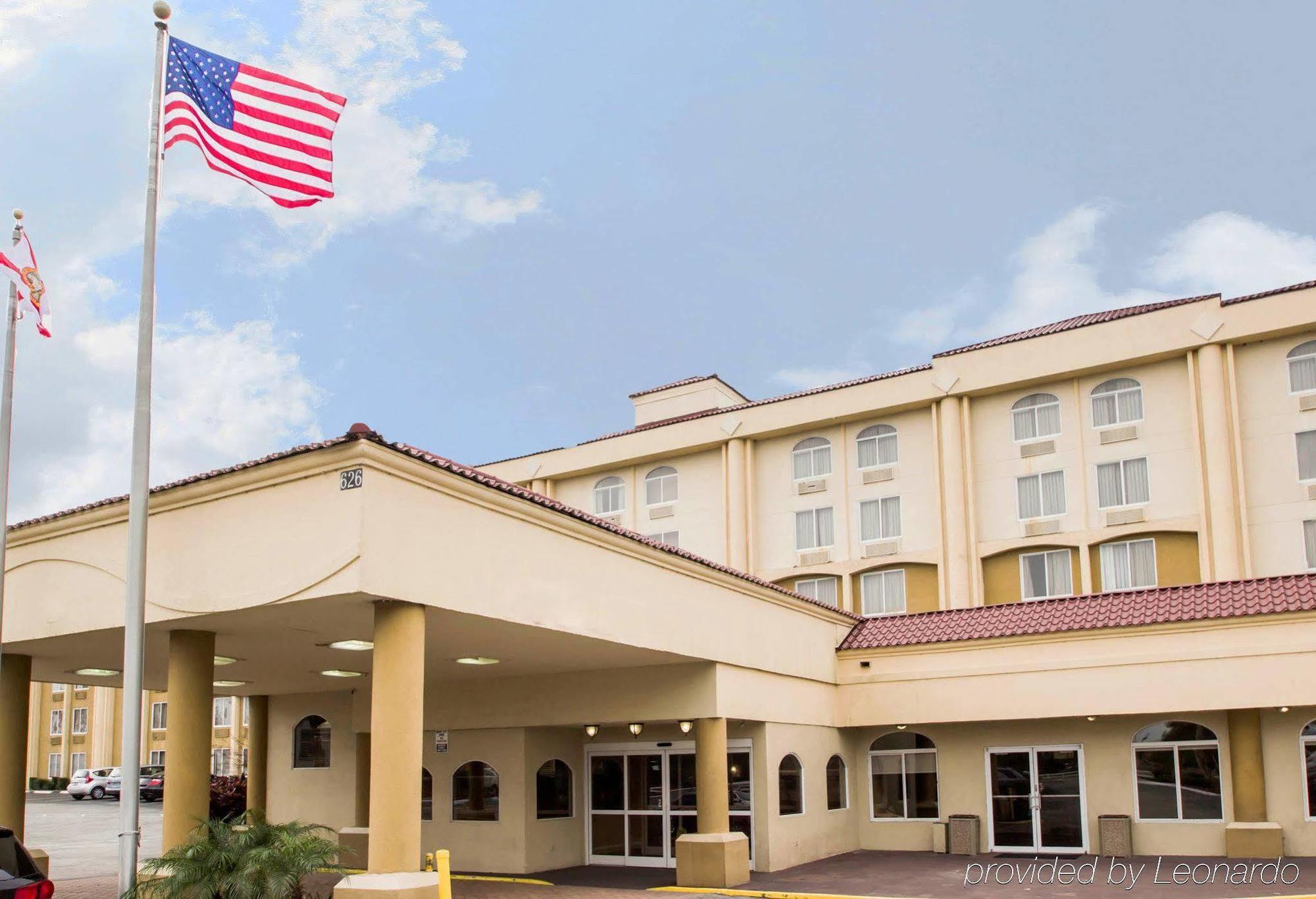 Quality Inn & Suites Winter Park Village Area Orlando Extérieur photo